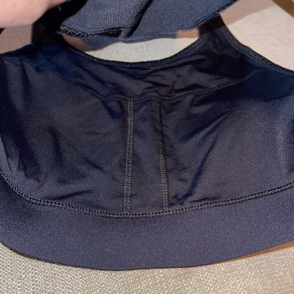 Fabletics Mila medium impact Sports Bra - Medium- B - Picture 3 of 3
